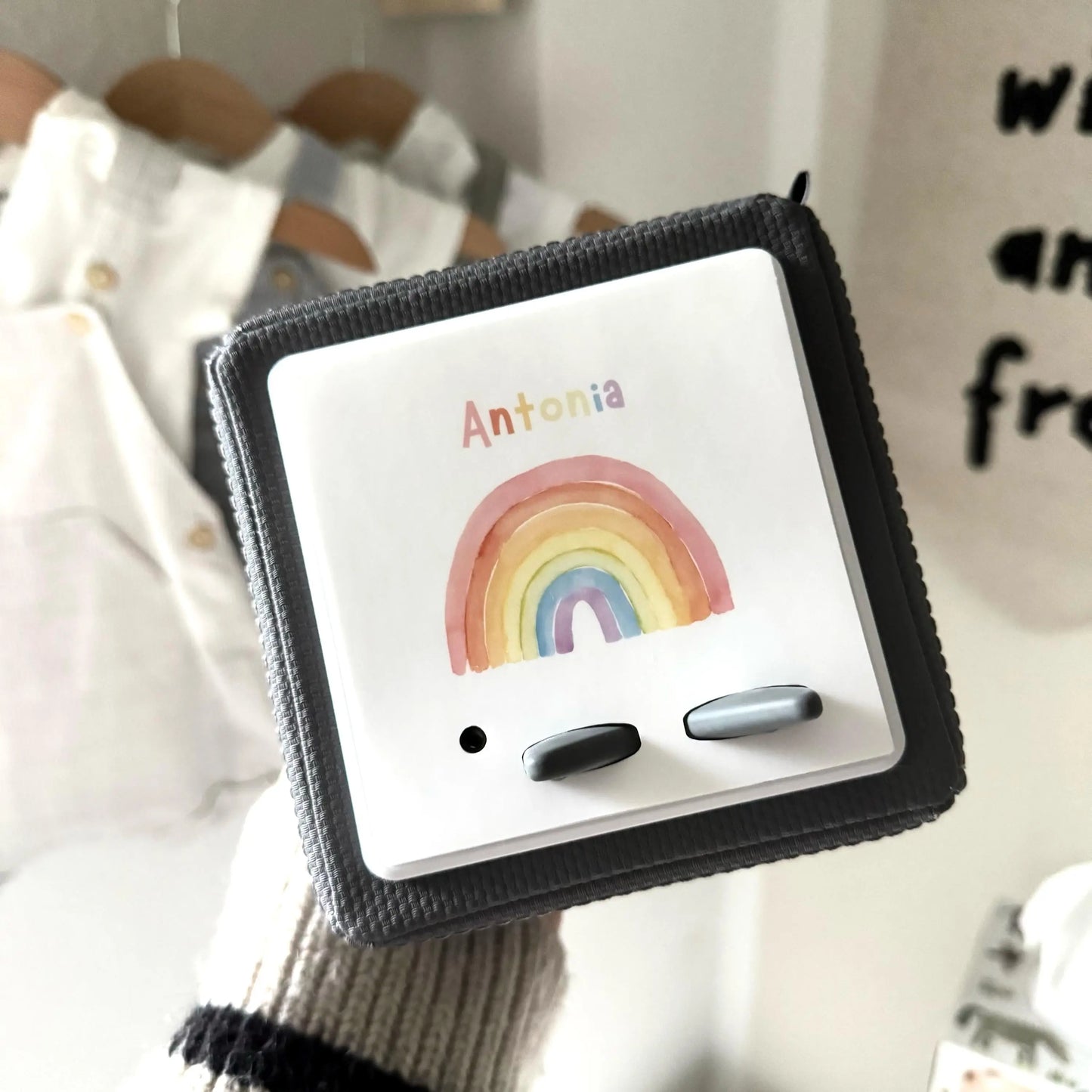 Toniebox Schutzfolie personalisiert Regenbogen Hauniper