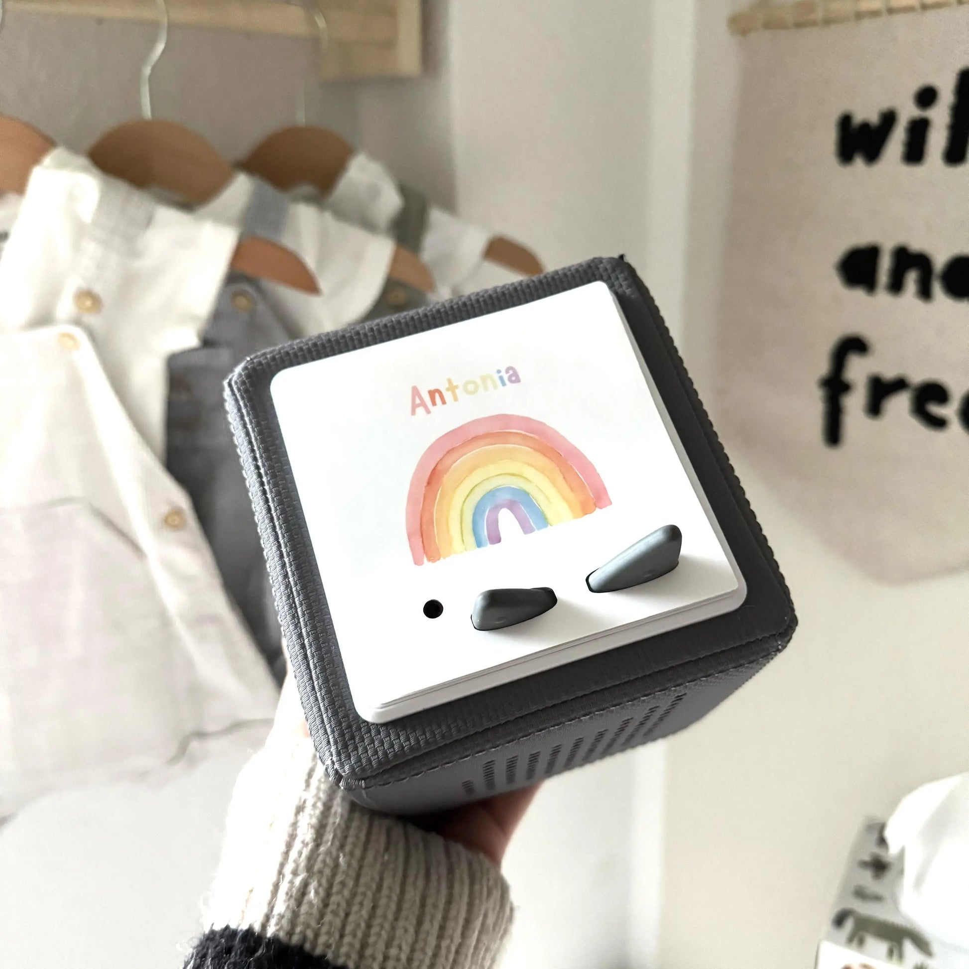 Toniebox Schutzfolie personalisiert Regenbogen Hauniper